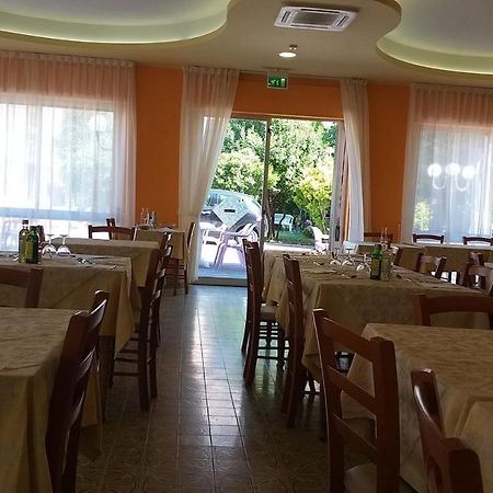 Hotel Adriatico Беллария-Иджеа-Марина Экстерьер фото