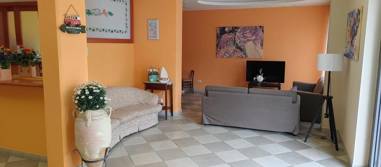 Hotel Adriatico Беллария-Иджеа-Марина Экстерьер фото
