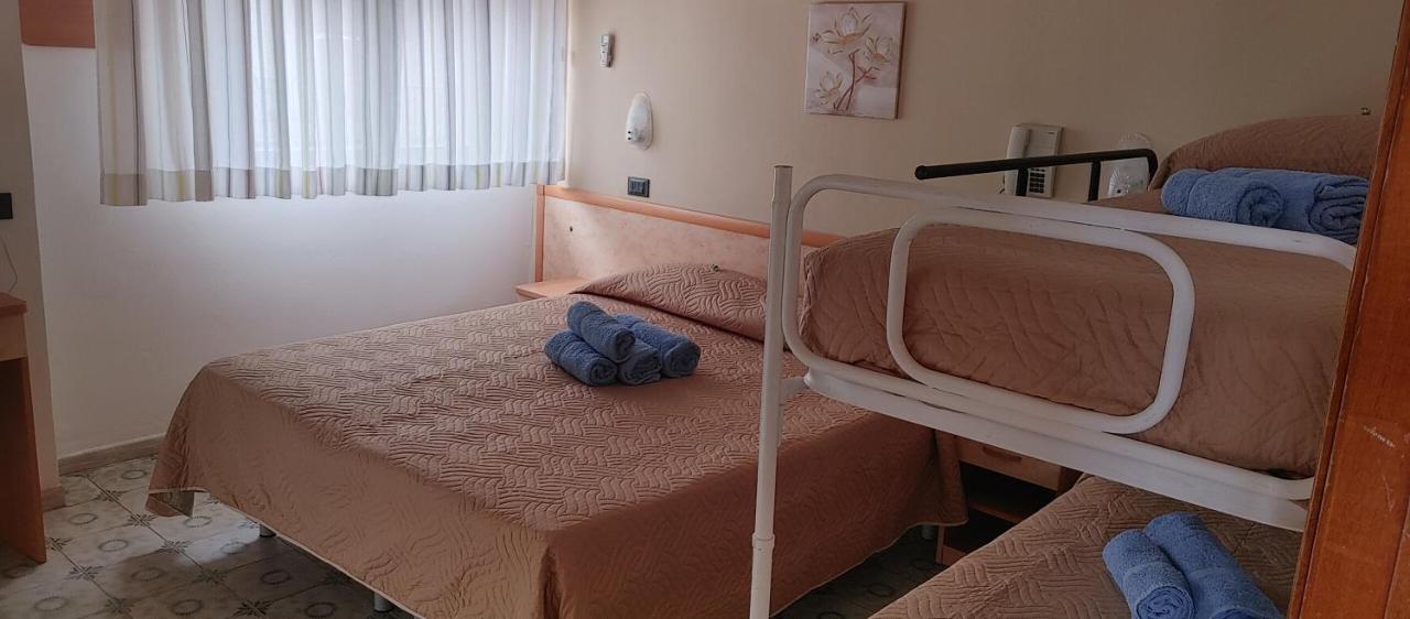Hotel Adriatico Беллария-Иджеа-Марина Экстерьер фото