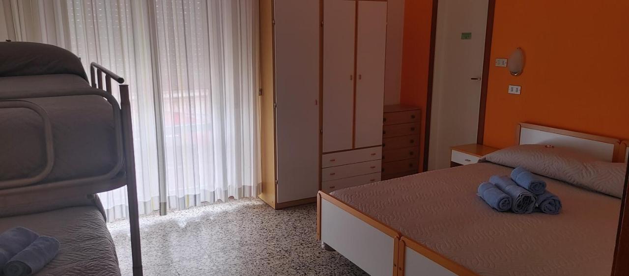 Hotel Adriatico Беллария-Иджеа-Марина Экстерьер фото
