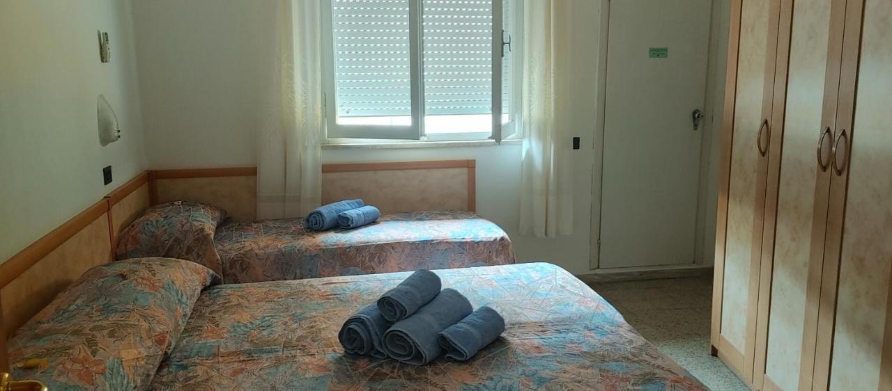 Hotel Adriatico Беллария-Иджеа-Марина Экстерьер фото