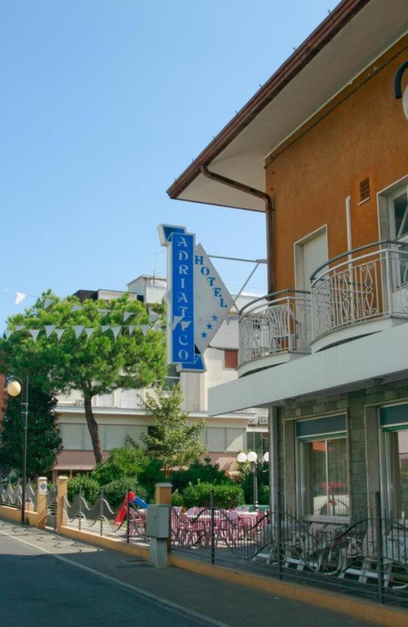 Hotel Adriatico Беллария-Иджеа-Марина Экстерьер фото