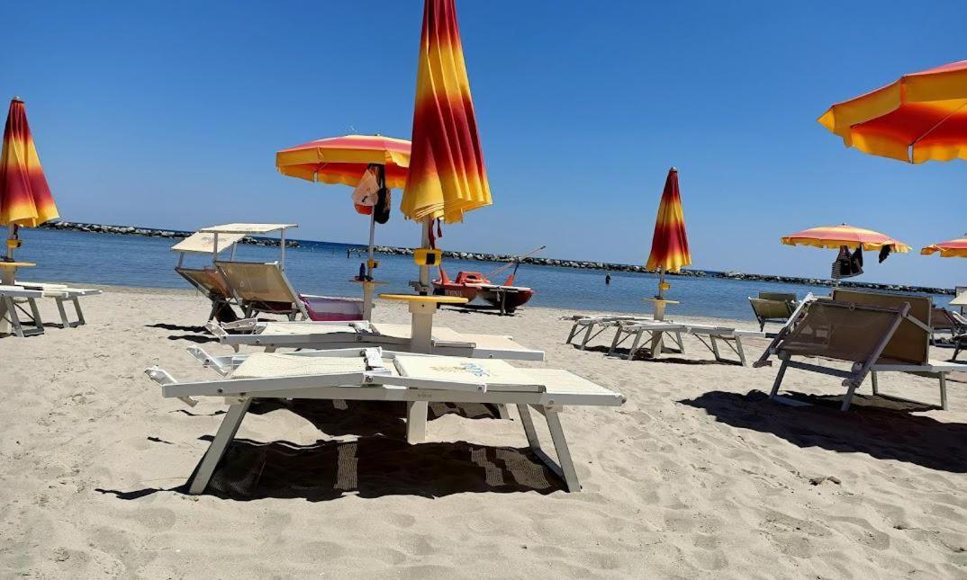 Hotel Adriatico Беллария-Иджеа-Марина Экстерьер фото